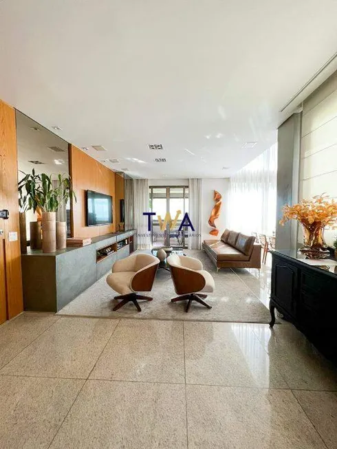 Foto 1 de Apartamento com 3 Quartos à venda, 237m² em Santa Lúcia, Belo Horizonte