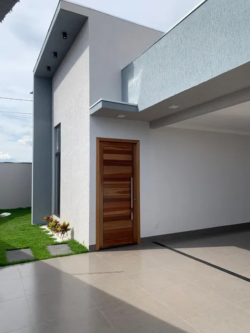 Foto 1 de Casa com 3 Quartos à venda, 241m² em Residencial Vida Nova, Anápolis