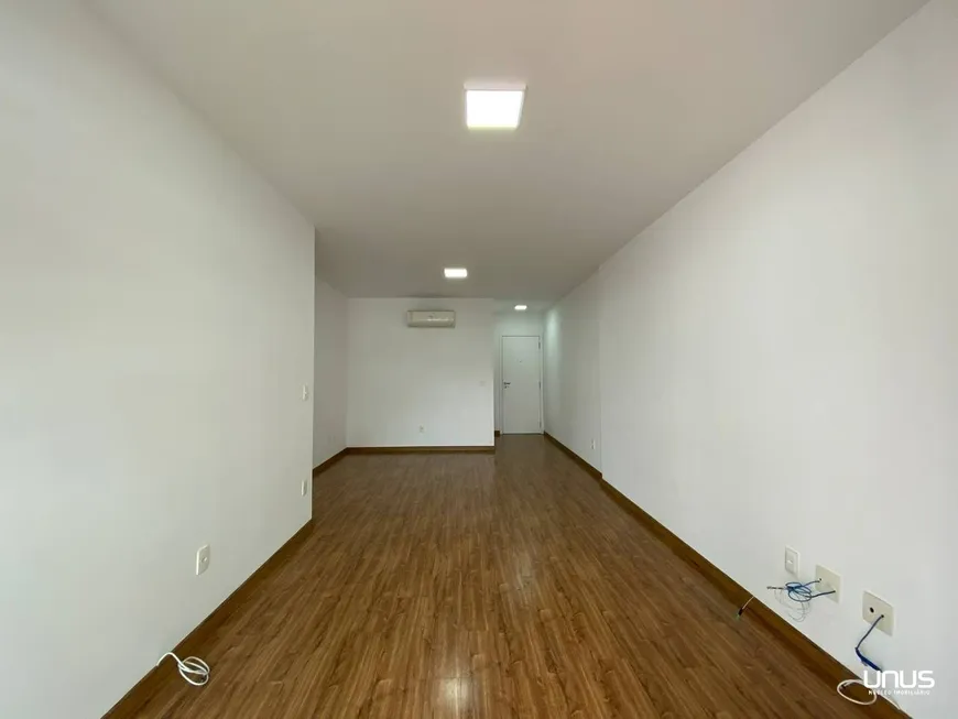 Foto 1 de Apartamento com 4 Quartos à venda, 101m² em Kobrasol, São José