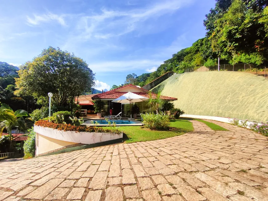 Foto 1 de Casa com 5 Quartos à venda, 300m² em Itaipava, Petrópolis