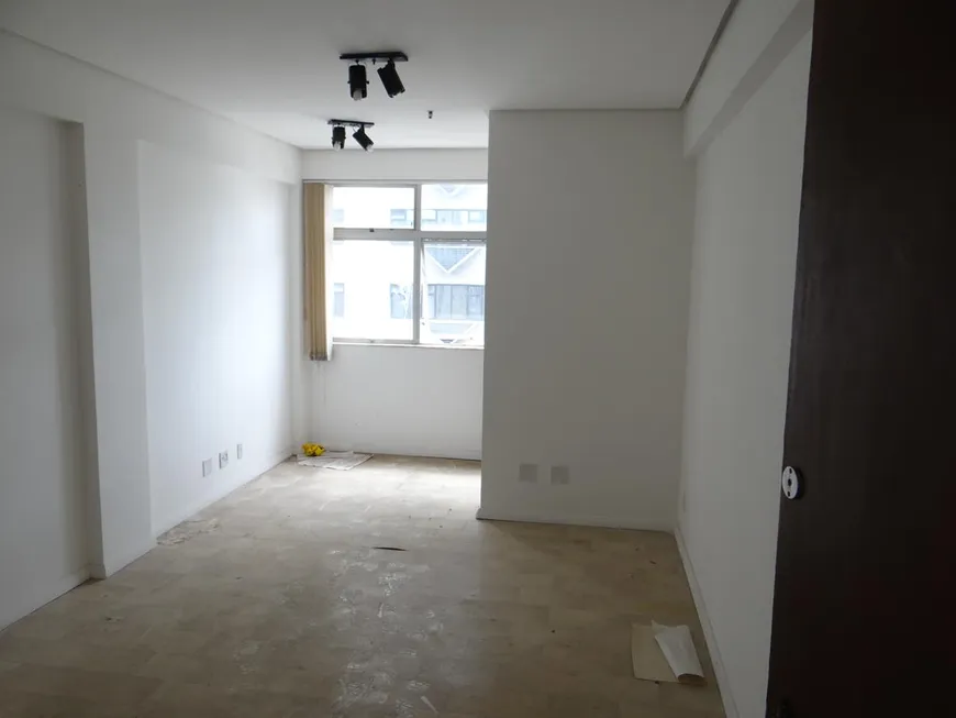 Foto 1 de Sala Comercial para alugar, 33m² em Santa Efigênia, Belo Horizonte