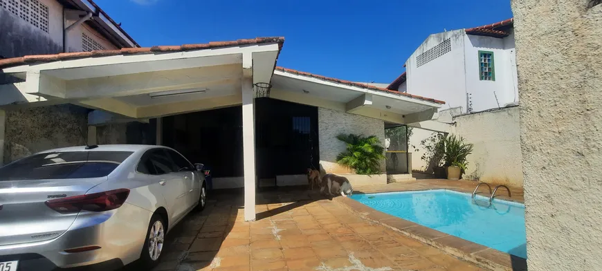 Foto 1 de Casa com 3 Quartos para alugar, 200m² em Piedade, Jaboatão dos Guararapes
