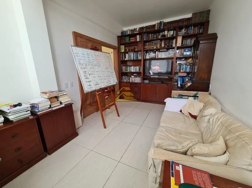 Foto 1 de Apartamento com 3 Quartos à venda, 180m² em Copacabana, Rio de Janeiro