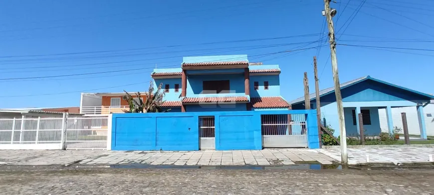 Foto 1 de Casa com 4 Quartos à venda, 230m² em Nazaré, Cidreira