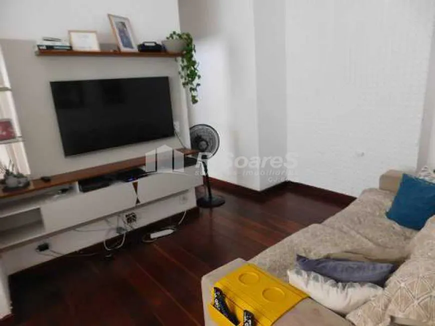 Foto 1 de Apartamento com 2 Quartos à venda, 55m² em  Vila Valqueire, Rio de Janeiro