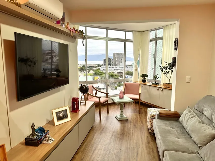 Foto 1 de Apartamento com 2 Quartos à venda, 76m² em Centro, Florianópolis