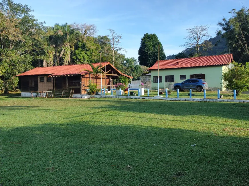 Foto 1 de Fazenda/Sítio com 3 Quartos à venda, 250m² em Vila Peruibe, Peruíbe