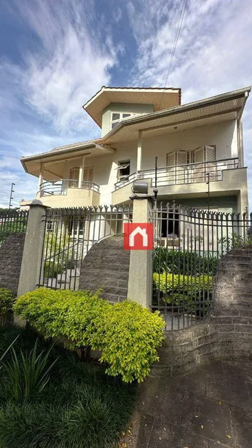 Foto 1 de Casa com 5 Quartos à venda, 455m² em Colina Sorriso, Caxias do Sul