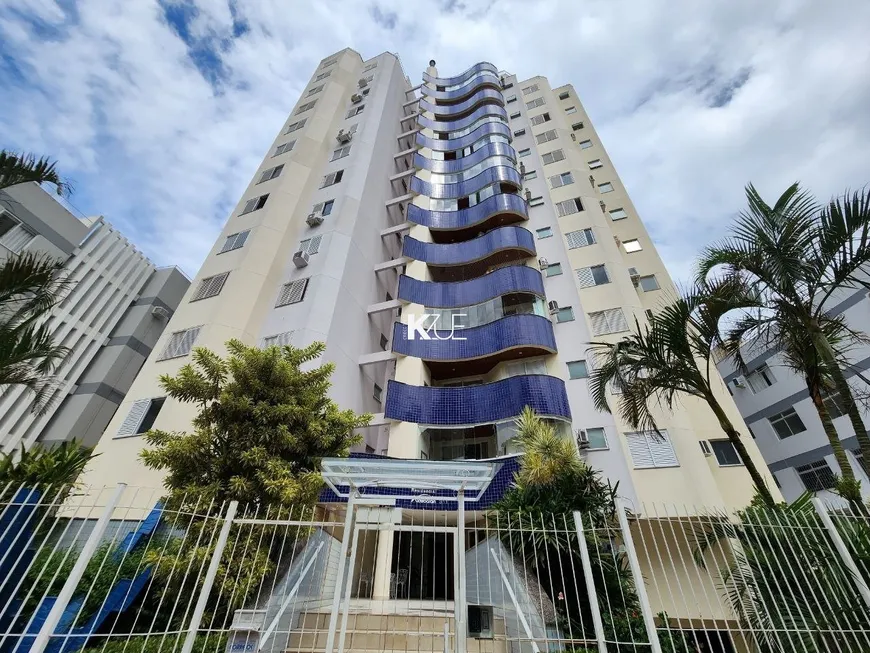 Foto 1 de Apartamento com 3 Quartos à venda, 101m² em Coqueiros, Florianópolis