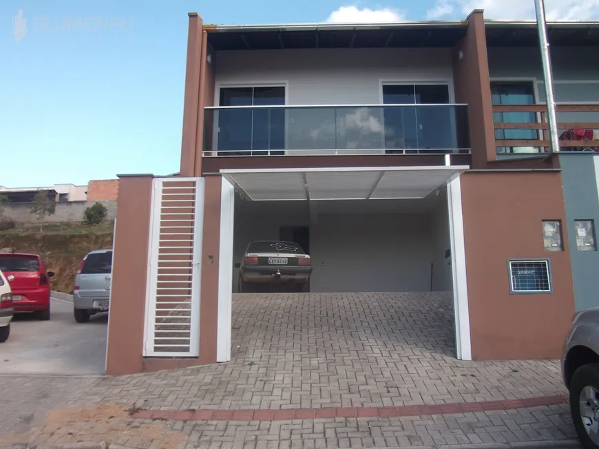 Foto 1 de Sobrado com 3 Quartos à venda, 110m² em Passo Manso, Blumenau