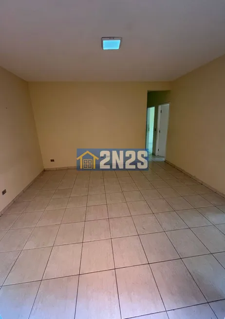 Foto 1 de Casa com 2 Quartos para alugar, 70m² em Jardim Maria Rosa, Taboão da Serra