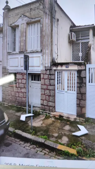 Foto 1 de Sobrado com 3 Quartos à venda, 200m² em Encruzilhada, Santos