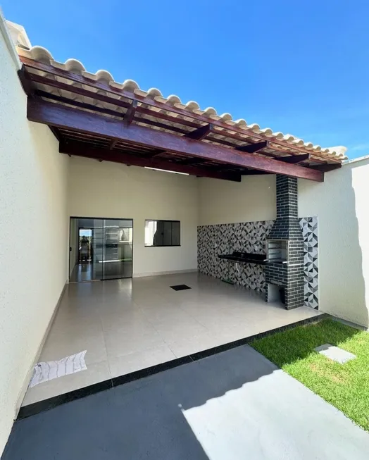 Foto 1 de Casa com 3 Quartos à venda, 105m² em SIM, Feira de Santana