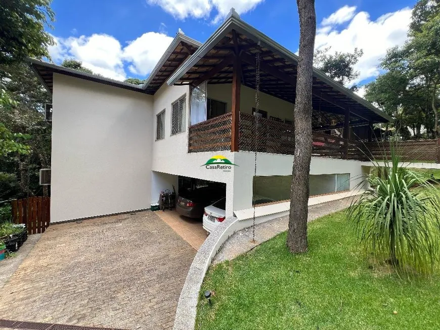 Foto 1 de Casa de Condomínio com 4 Quartos à venda, 370m² em Condomínio Retiro do Chalé, Brumadinho