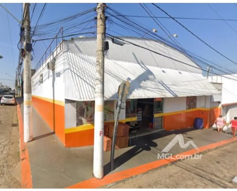 Foto 1 de Galpão/Depósito/Armazém à venda, 308m² em Centro, Guaranésia