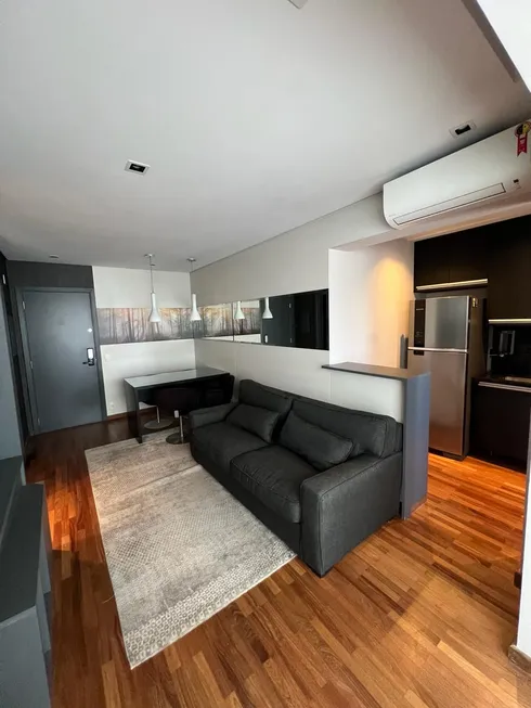 Foto 1 de Apartamento com 1 Quarto para alugar, 48m² em Vila Olímpia, São Paulo