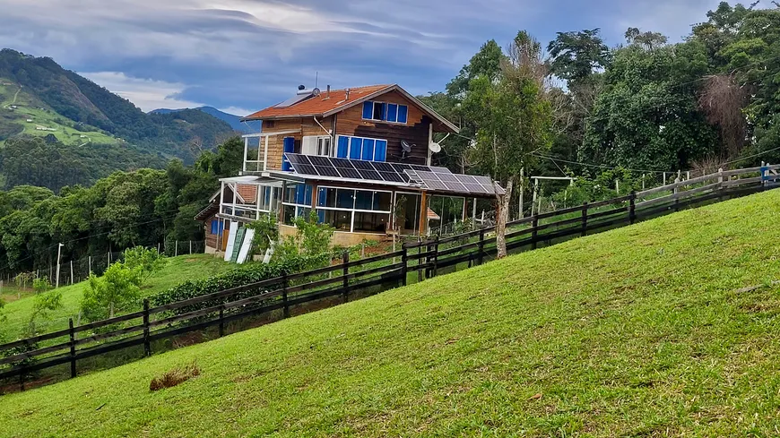 Foto 1 de Fazenda/Sítio com 1 Quarto à venda, 58000m² em Zona Rural, Gonçalves