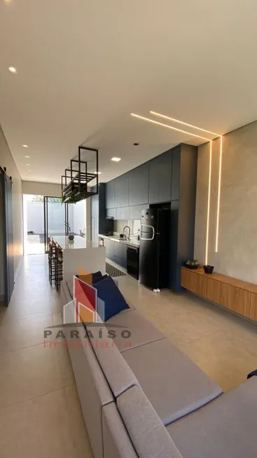 Foto 1 de Casa com 3 Quartos à venda, 288m² em Alto Umuarama, Uberlândia