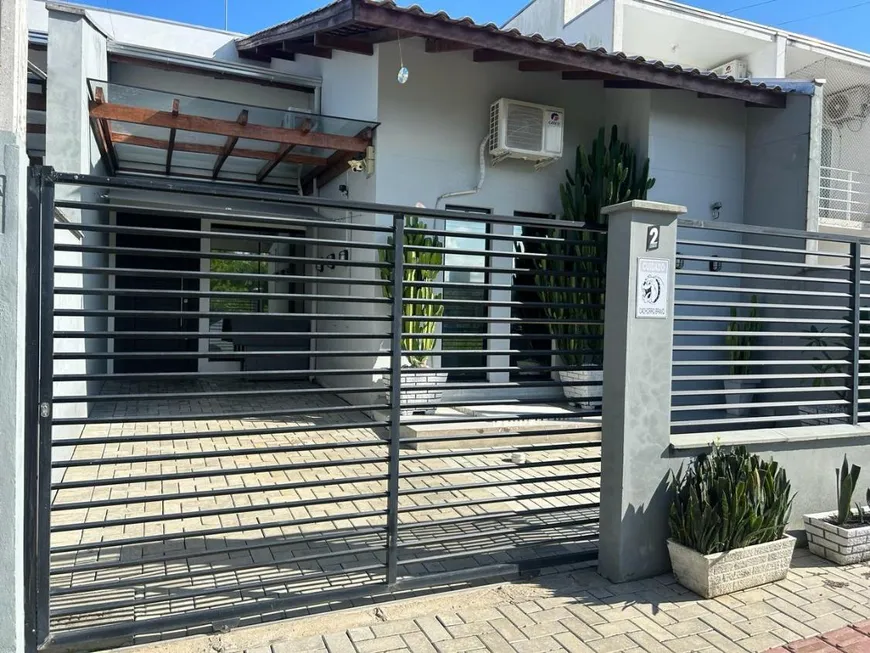 Foto 1 de Casa com 2 Quartos à venda, 76m² em Itacolomi, Balneário Piçarras
