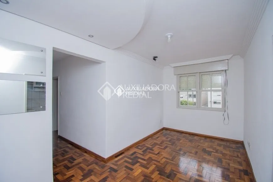 Foto 1 de Apartamento com 3 Quartos à venda, 79m² em Petrópolis, Porto Alegre