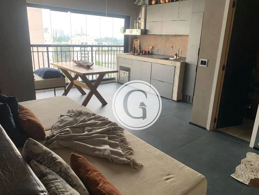 Foto 1 de Apartamento com 2 Quartos à venda, 41m² em Continental, Osasco