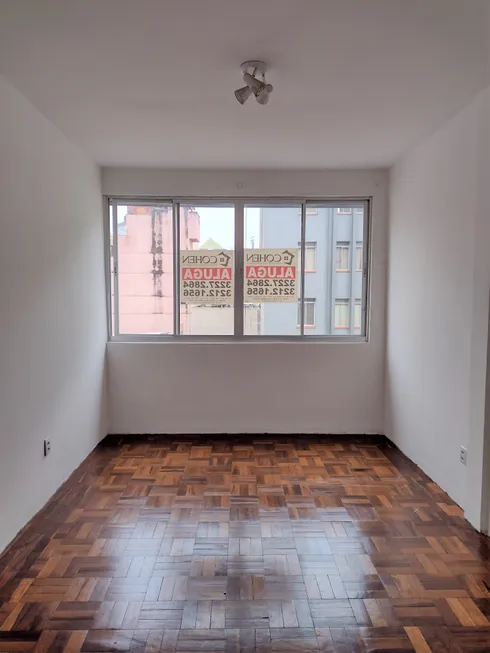 Foto 1 de Sala Comercial para alugar, 26m² em Centro Histórico, Porto Alegre