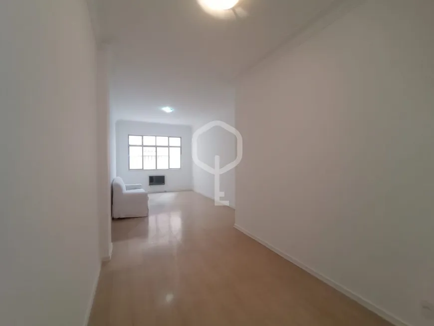 Foto 1 de Apartamento com 3 Quartos à venda, 76m² em Leblon, Rio de Janeiro