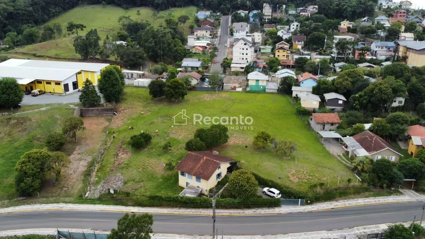 Foto 1 de Lote/Terreno à venda, 6353m² em Floresta, Gramado