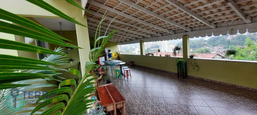 Foto 1 de Casa com 4 Quartos à venda, 242m² em Escola Agrícola, Blumenau