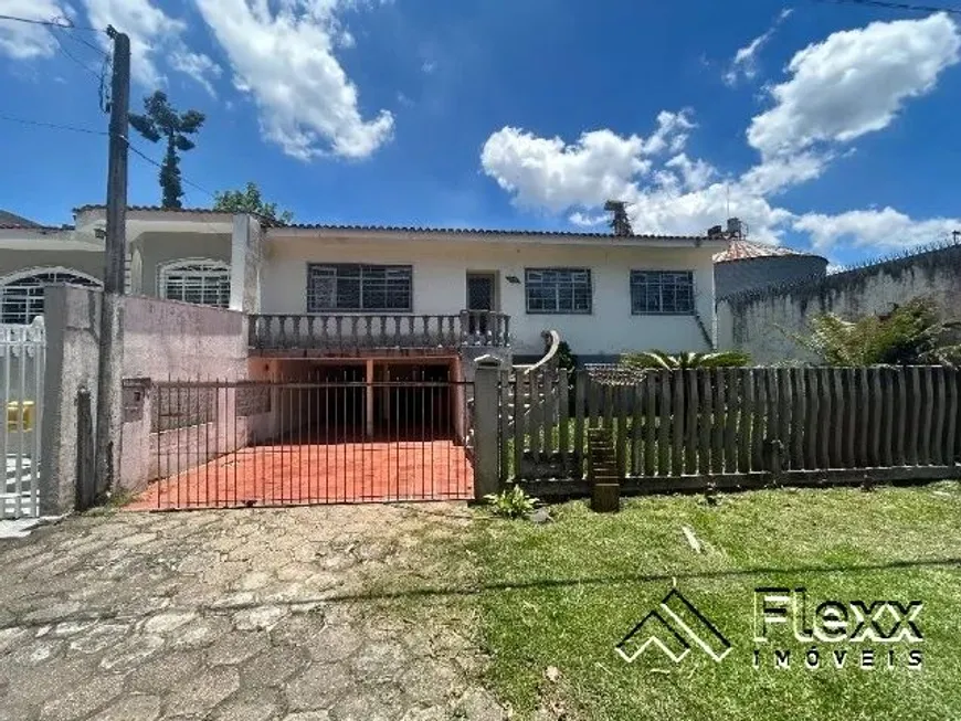 Foto 1 de Sobrado com 3 Quartos à venda, 140m² em Umbara, Curitiba