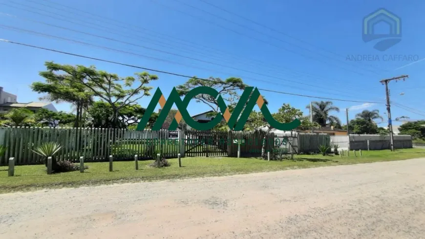 Foto 1 de Sobrado com 3 Quartos à venda, 159m² em Praia das Palmeiras, Itapoá