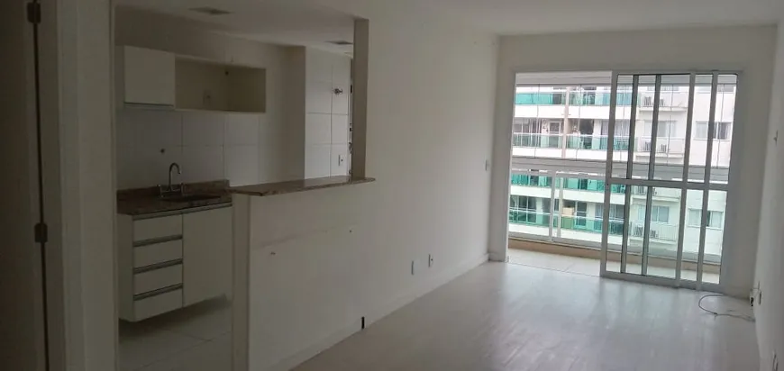 Foto 1 de Apartamento com 2 Quartos à venda, 75m² em Recreio Dos Bandeirantes, Rio de Janeiro