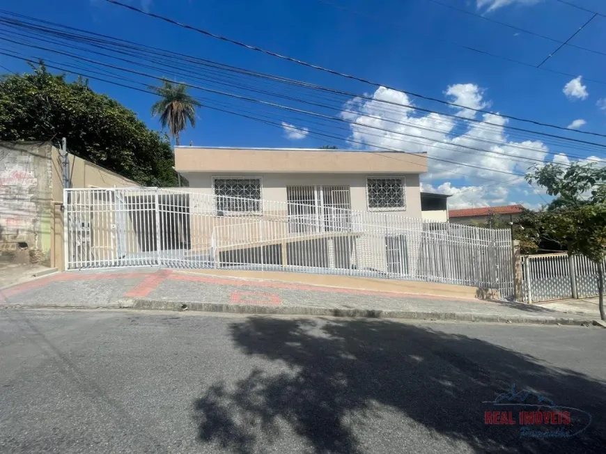 Foto 1 de Casa com 4 Quartos para alugar, 150m² em Parque São Pedro, Belo Horizonte