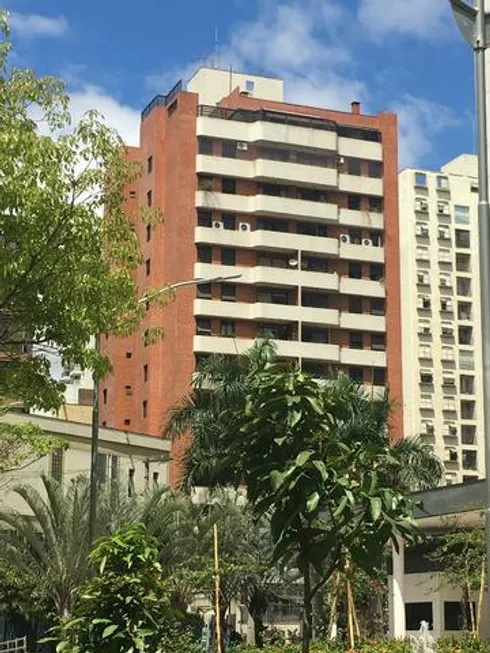 Foto 1 de Apartamento com 3 Quartos para alugar, 95m² em Vila Olímpia, São Paulo