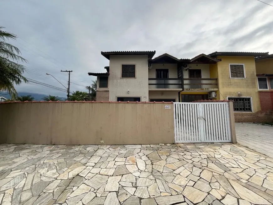 Foto 1 de Casa de Condomínio com 3 Quartos à venda, 130m² em Morada da Praia, Bertioga