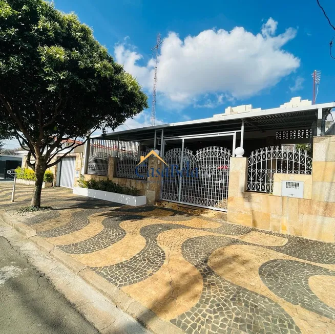 Foto 1 de Casa com 2 Quartos à venda, 142m² em Jardim Aurélia, Campinas