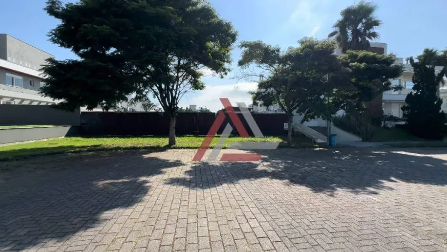 Foto 1 de Lote/Terreno à venda, 775m² em Jurerê Internacional, Florianópolis