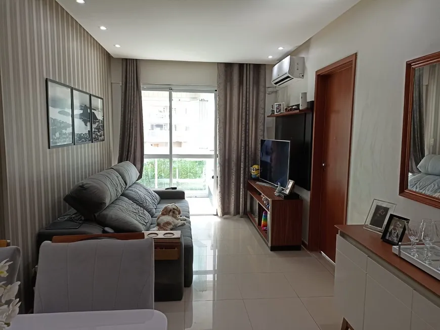 Foto 1 de Apartamento com 2 Quartos à venda, 60m² em Jacarepaguá, Rio de Janeiro