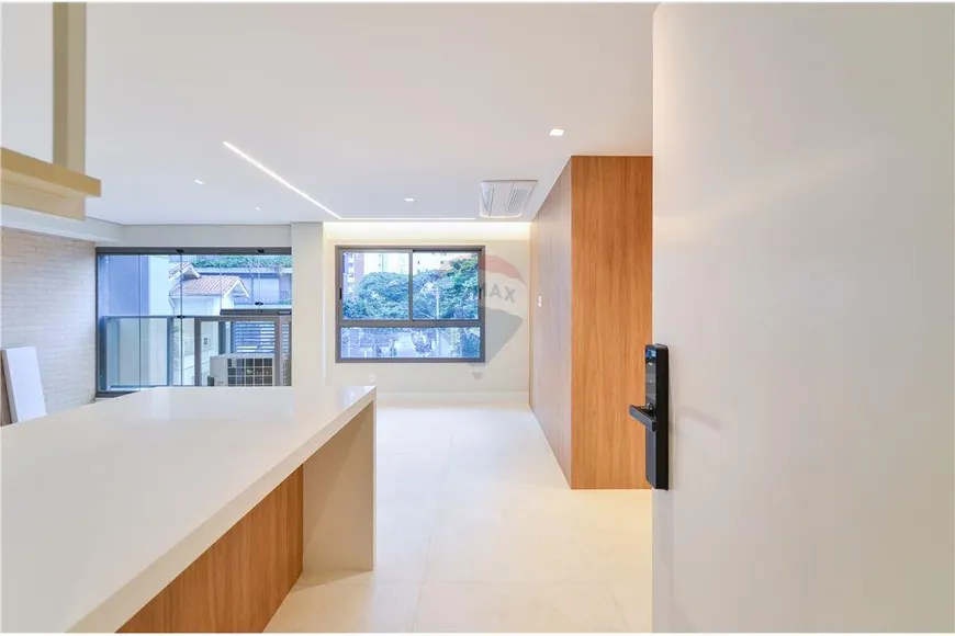 Foto 1 de Apartamento com 1 Quarto à venda, 69m² em Vila Nova Conceição, São Paulo