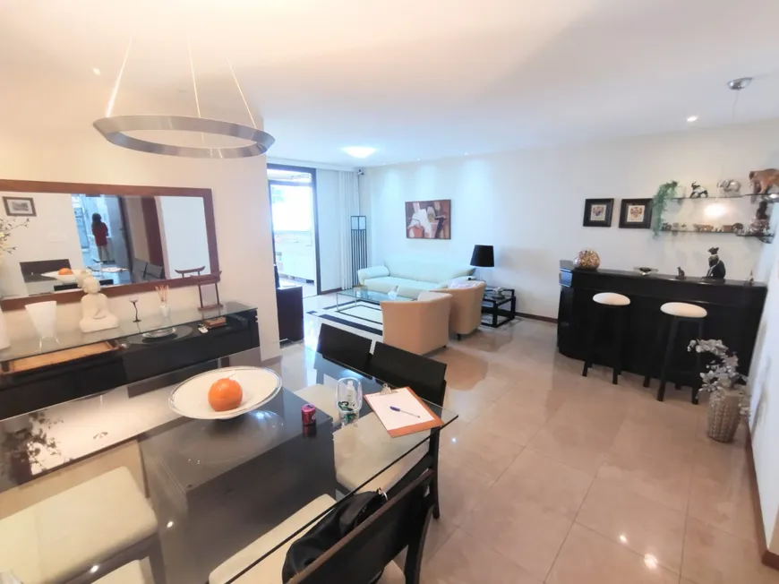 Foto 1 de Apartamento com 4 Quartos à venda, 220m² em Icaraí, Niterói