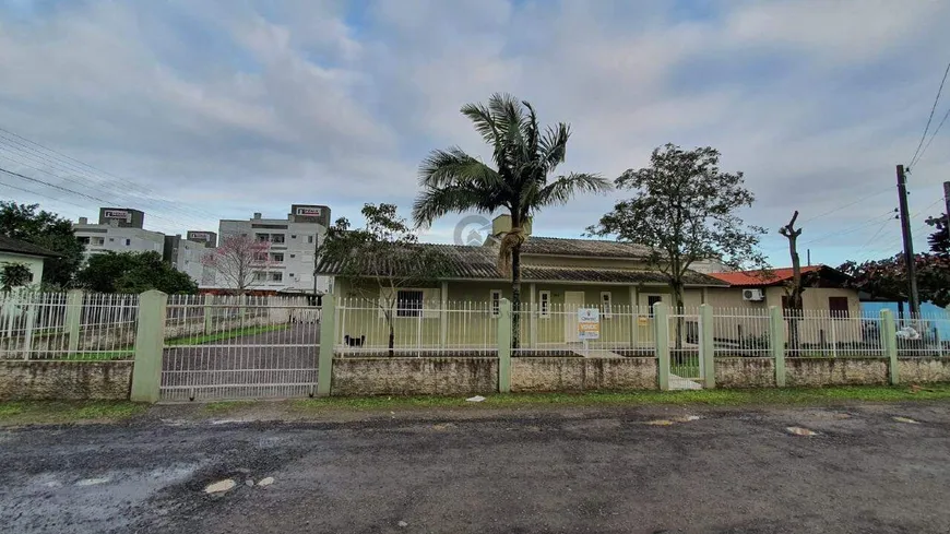 Foto 1 de Casa com 2 Quartos à venda, 185m² em Jardim Das Avenidas, Araranguá