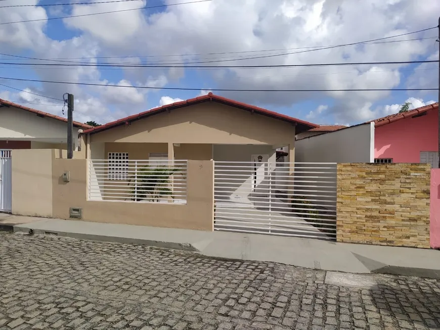 Foto 1 de Casa de Condomínio com 2 Quartos à venda, 72m² em Passagem de Areia, Parnamirim