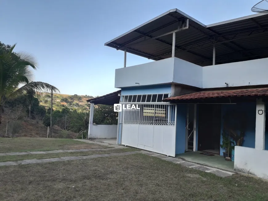 Foto 1 de Fazenda/Sítio com 3 Quartos à venda, 120m² em Centro, Matias Barbosa