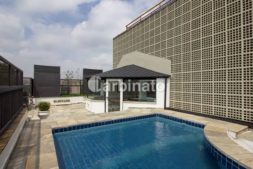 Foto 1 de Cobertura com 3 Quartos para venda ou aluguel, 441m² em Jardim Europa, São Paulo
