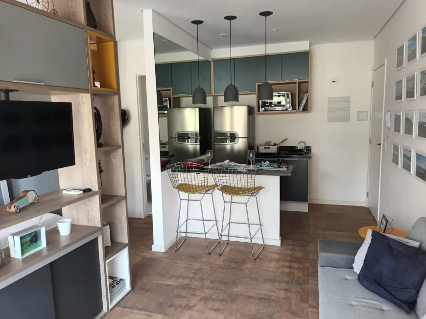 Foto 1 de Apartamento com 1 Quarto para alugar, 37m² em Centro, São José dos Campos