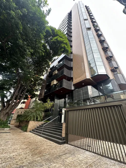 Foto 1 de Apartamento com 3 Quartos à venda, 135m² em Zona 07, Maringá