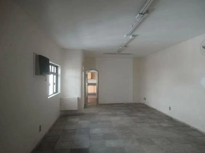 Foto 1 de Casa com 3 Quartos para alugar, 415m² em Gonzaga, Santos