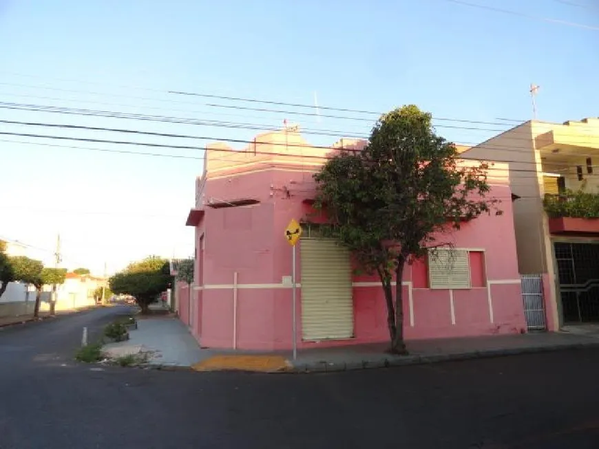 Foto 1 de Casa com 2 Quartos à venda, 147m² em Campos Eliseos, Ribeirão Preto