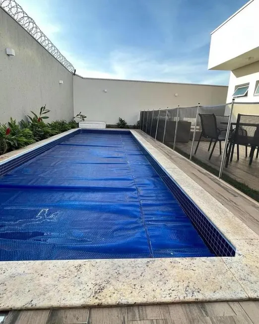 Foto 1 de Casa com 3 Quartos à venda, 260m² em Morada da Colina, Uberlândia