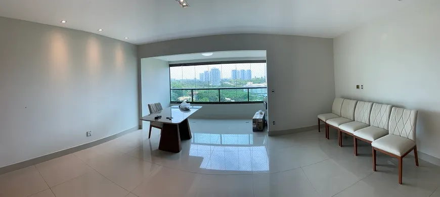 Foto 1 de Apartamento com 3 Quartos para alugar, 114m² em Pituaçu, Salvador